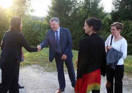 Podpis namere za digitalizacijo arhiva ljudskih pesmi Notranjske 02 FOTO LJUBO VUKELIČ